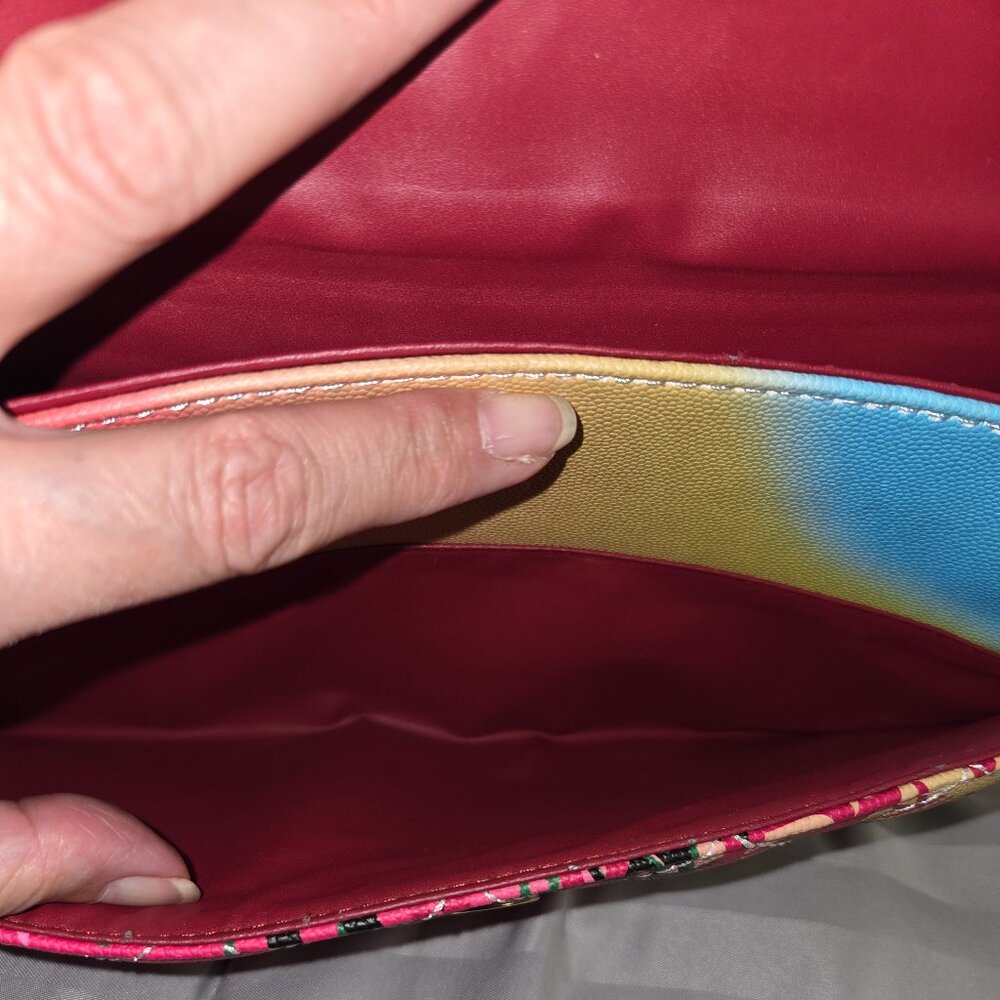 NWT - Caleesa Graffiti Print Shoulder Bag - Picture 13 of 14